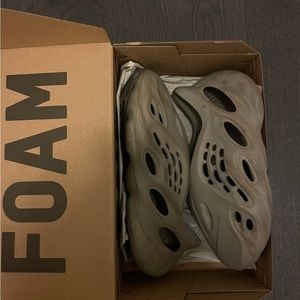Yeezy Foam Runner Stone Sage US10
